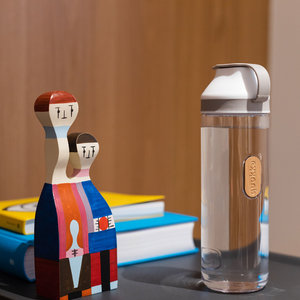 Botella en Tritan Blanca con Imán 670ml
